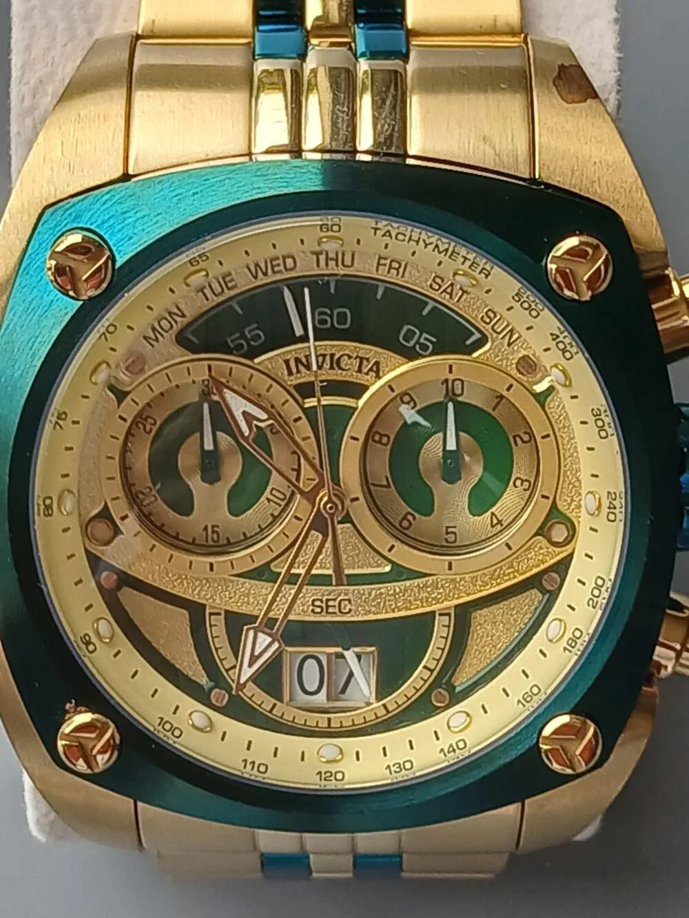 Invicta Watch New Green and Gold